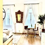 Brandnew - Executive 1