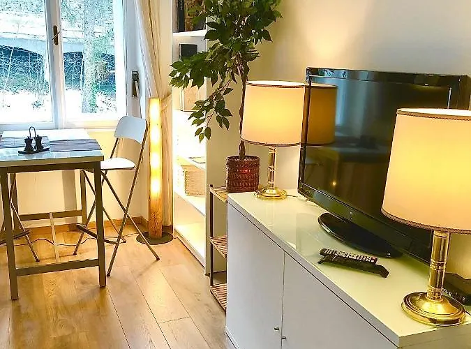 Brandnew - Executive 1